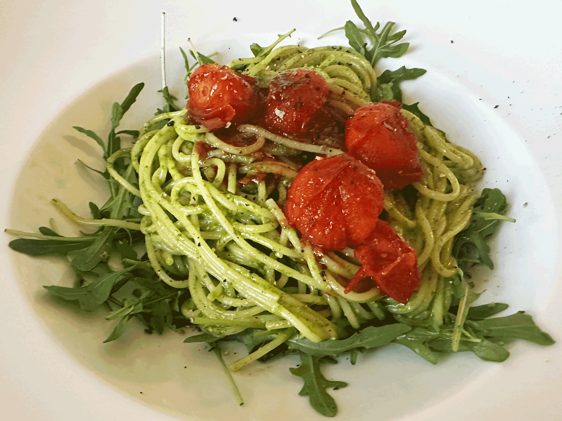 Rezept: Bärlauch-Spaghettini mit geschmorten Tomaten