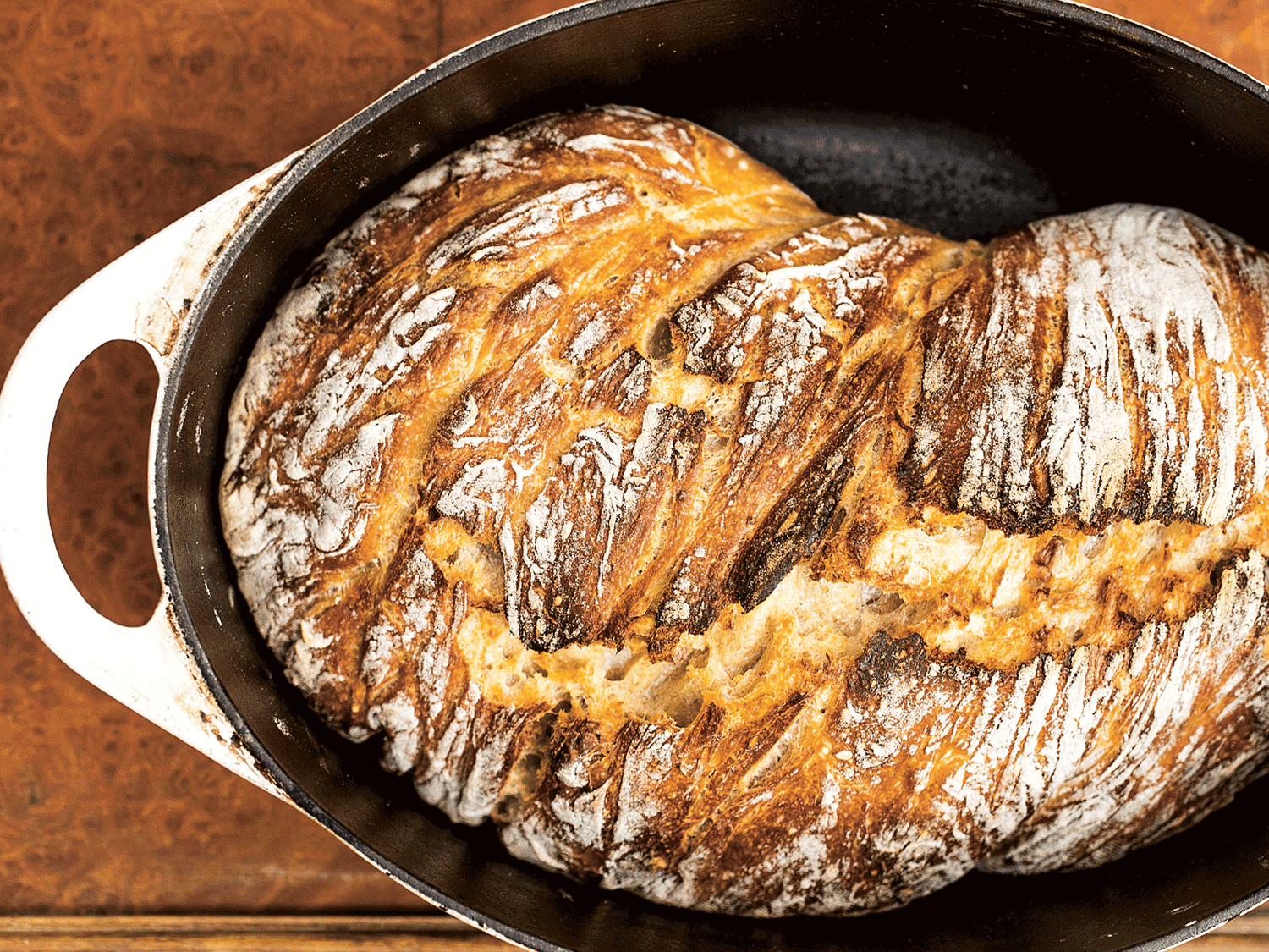 Alltag lecker selbstgemacht: Walnussbrot aus dem Topf, Brotrezept für zuhause, leckeres Brot selber backen ganz leicht, Brot mit gesunden Walnüssen selbermachen, Backen lernen, B