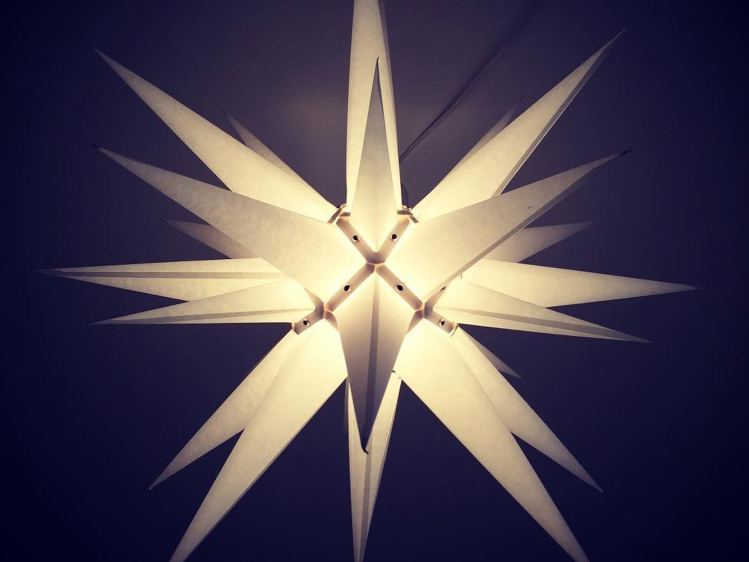 Herrnhuter Sterne – ein Licht mit Geschichte